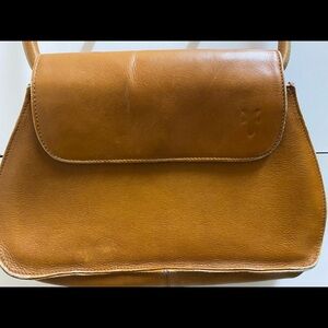 COPY - Beautiful tan/brown leather purse by FRYE.